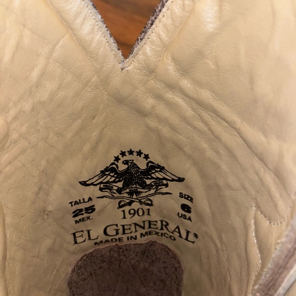 Authentic Caiman tail boots - Picture 7 of 7